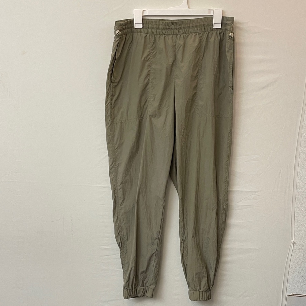 H&M Women’s Size L Olive Green Lightweight Jogger Pants (k6)✨